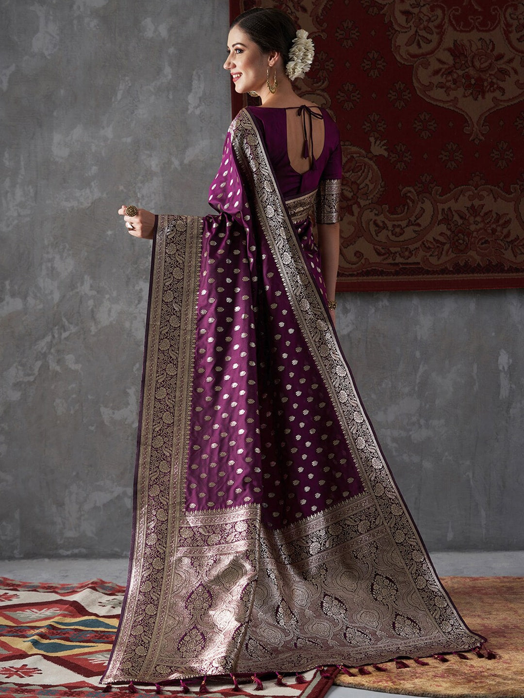 Mitera Ethnic Motifs Woven Design Zari Kanjeevaram Saree - Distacart