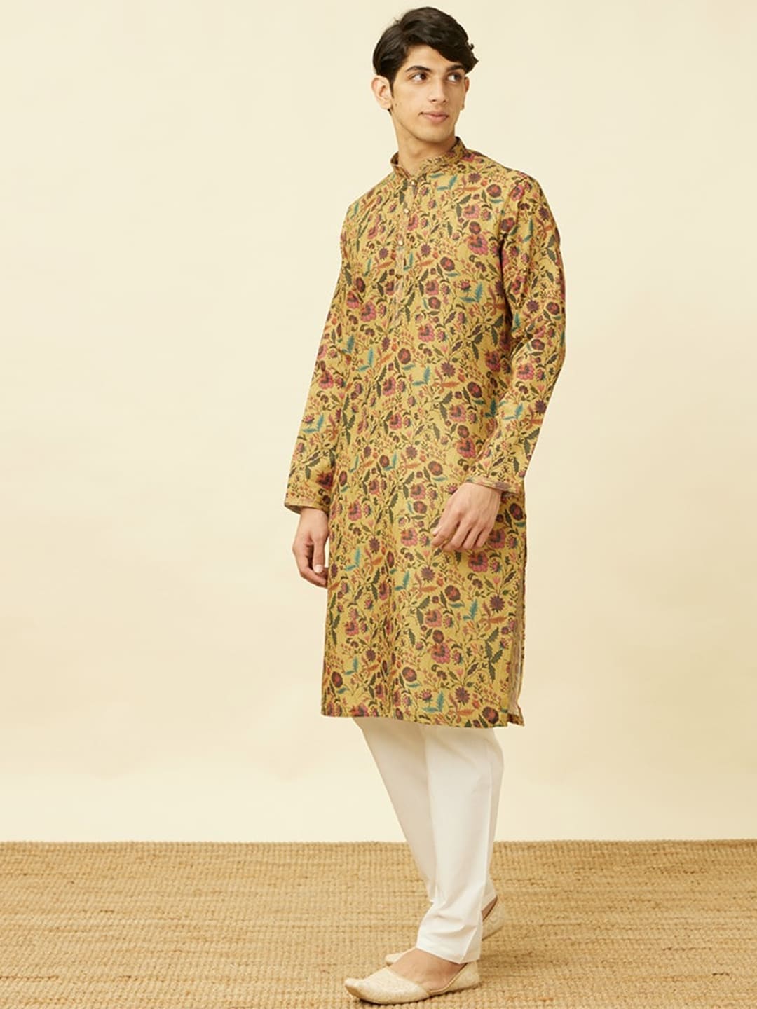 Manyavar Floral Printed Printed Mandarin Collar Thread Work Kurta & Pyjamas - Distacart