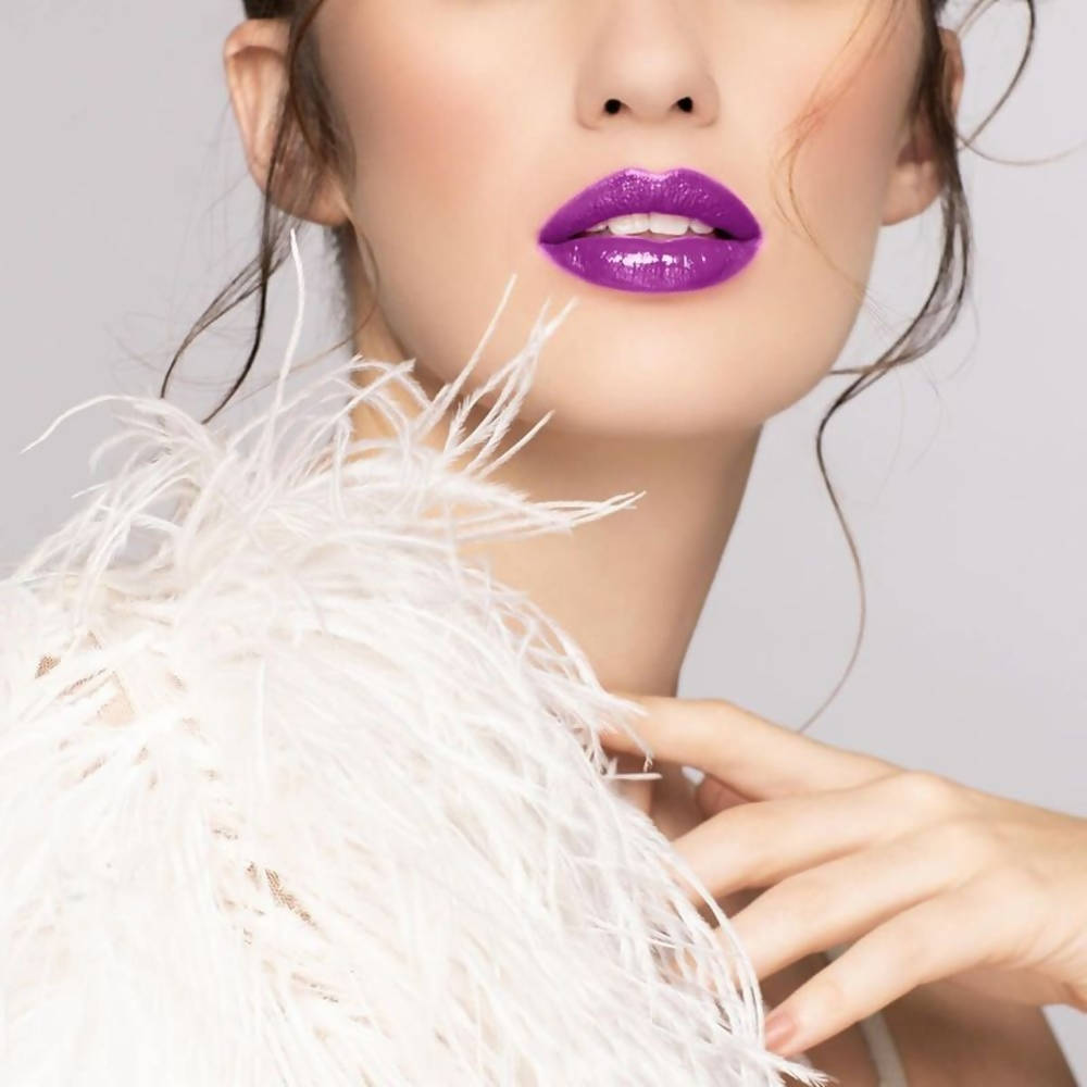 Manish Malhotra Hi - Shine Lipstick - Violet Mystery - Distacart