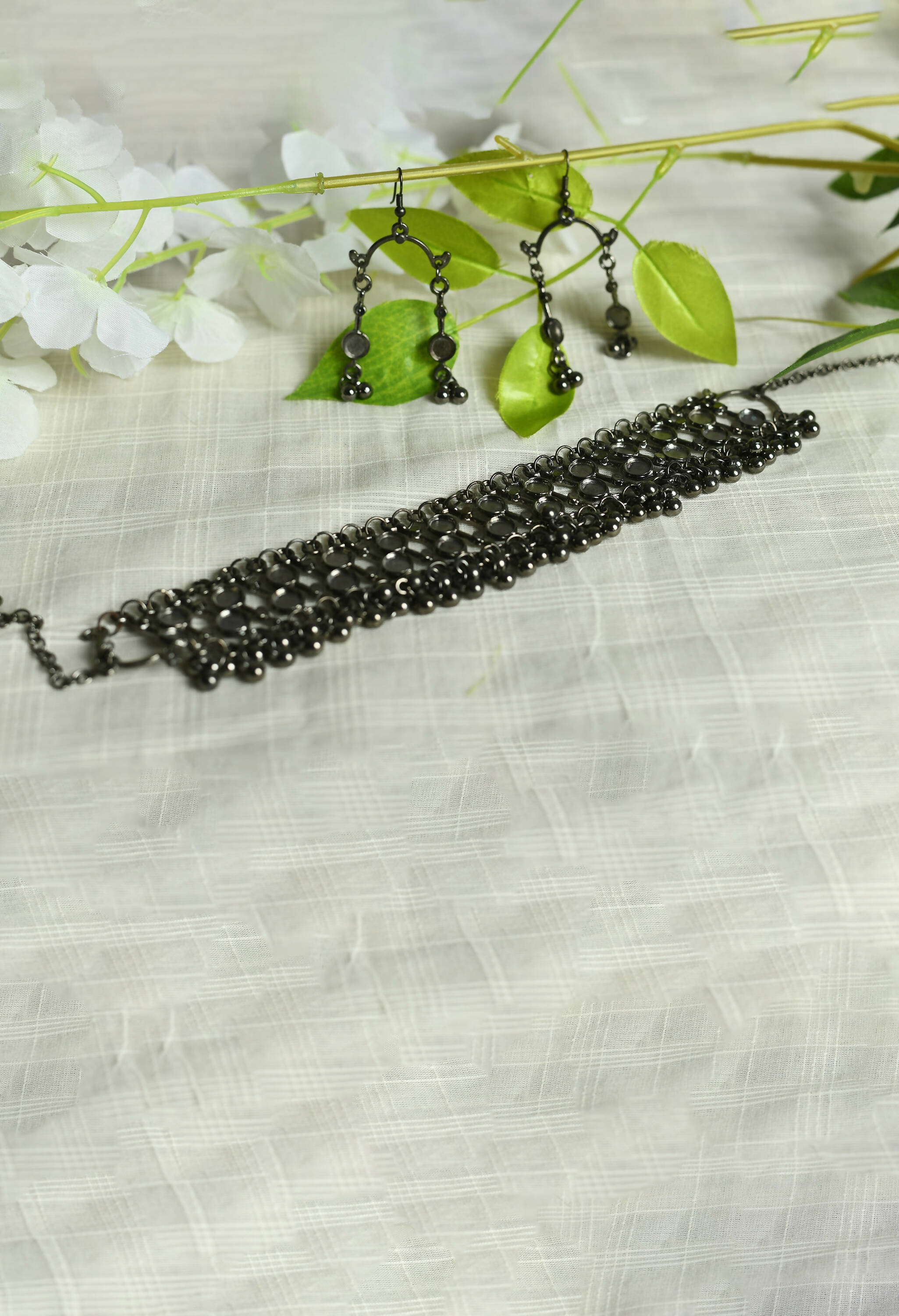 Mominos Fashion Johar Kamal Black-Plated Brass Finish Choker For Women - Distacart