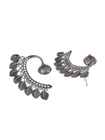 Thumbnail for Shoshaa Silver-Plated Contemporary Ear Cuff - Distacart