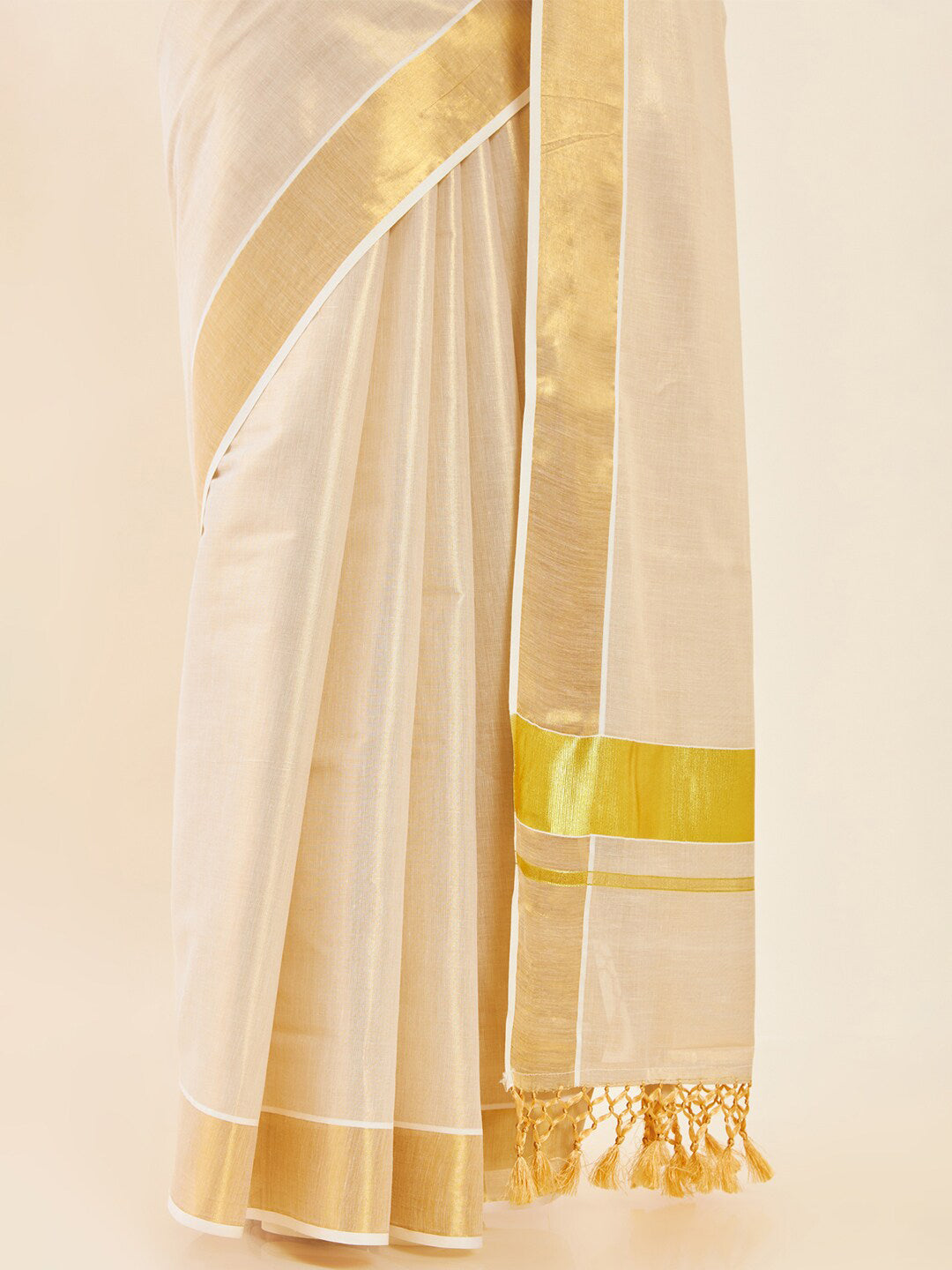Soch Off White & Gold-Toned Zari Tissue Kasavu Saree - Distacart