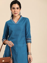 Thumbnail for Sangria Women V-Neck Thread Work Kurta - Distacart