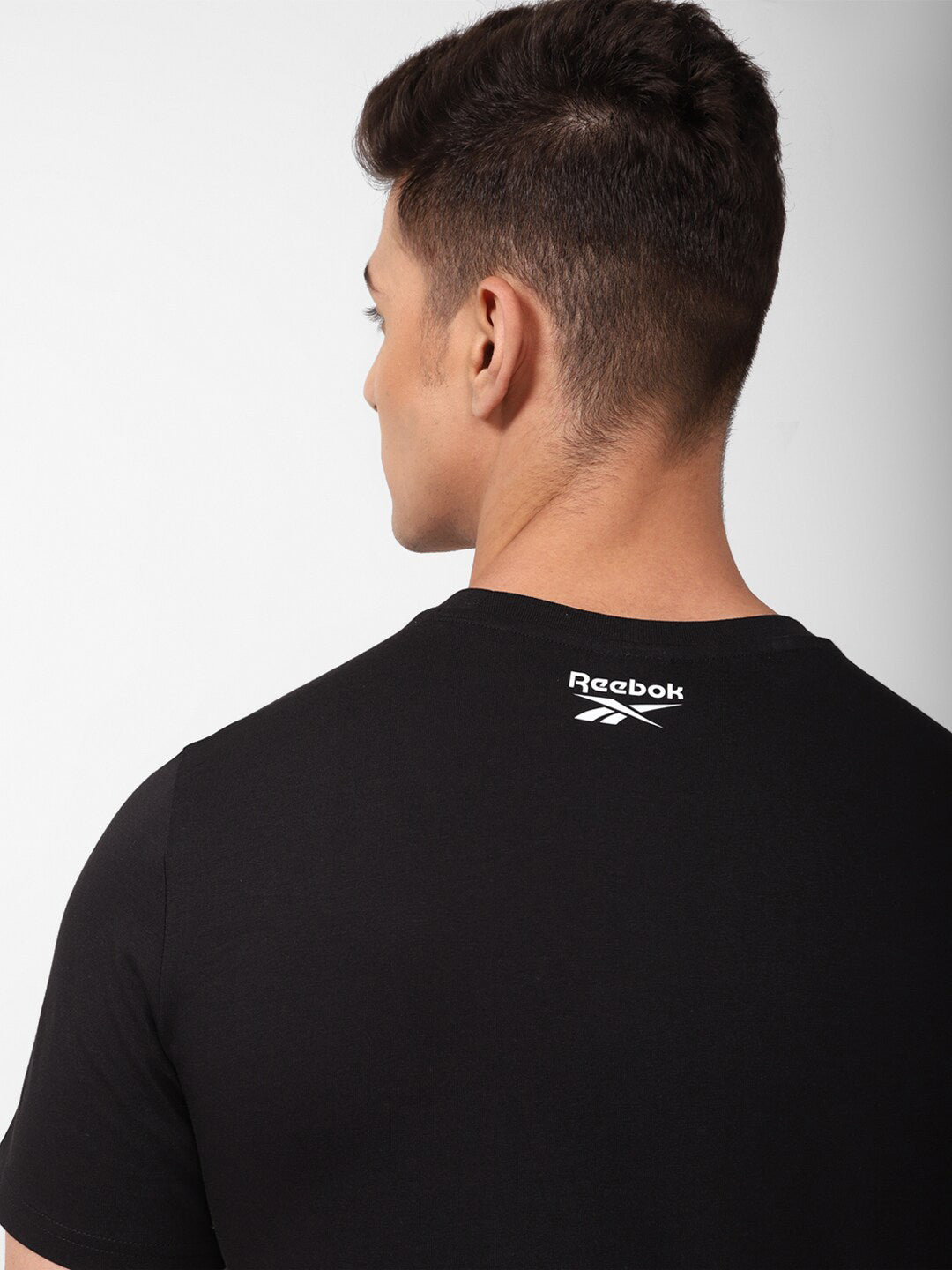 Reebok Men Prime Graphic Printed Pure Cotton T-Shirt - Distacart