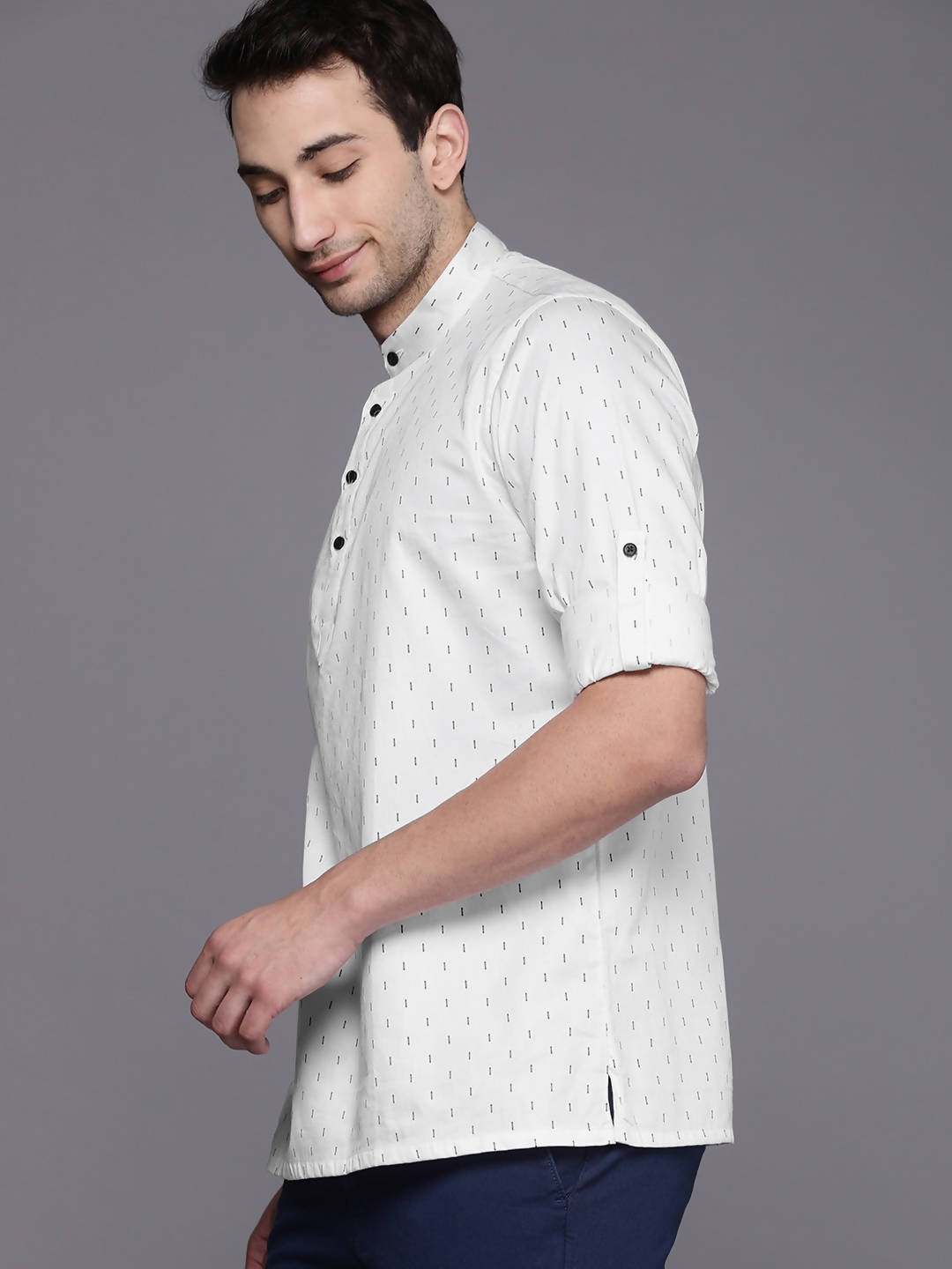 Manyavar Men White Geometric Kurta - Distacart