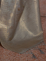 Thumbnail for Mitera Floral Woven Design Zari Banarasi Saree - Distacart