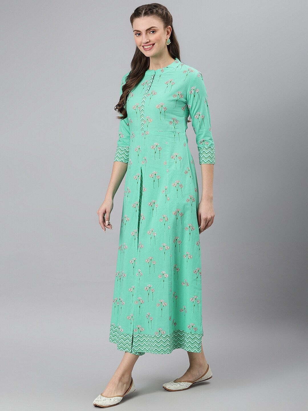 Khushal K Floral Printed Pure Cotton Kurta with Trousers - Distacart