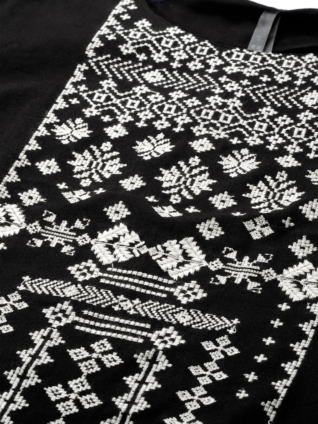 HERE&NOW Women Black & White Geometric Embroidered Thread Work Kurta - Distacart