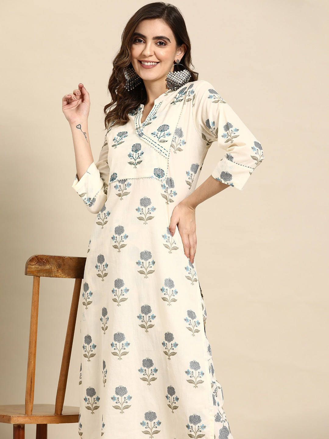 Sangria Floral Printed Angrakha Sequinned Pure Cotton Kurta With Trousers - Distacart