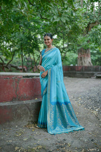 Thumbnail for Vishnu Weaves Women's Firozi Soft Silk Zari Woven Saree with Blouse - Distacart