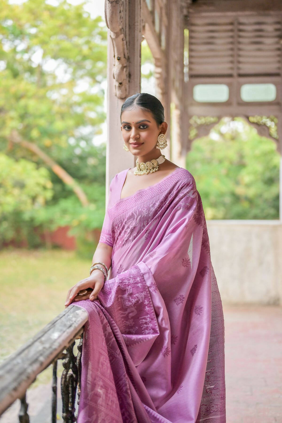 Vishnu Weaves Women's Wine Handloom Raw Silk Woven Border Saree with Blouse - Distacart