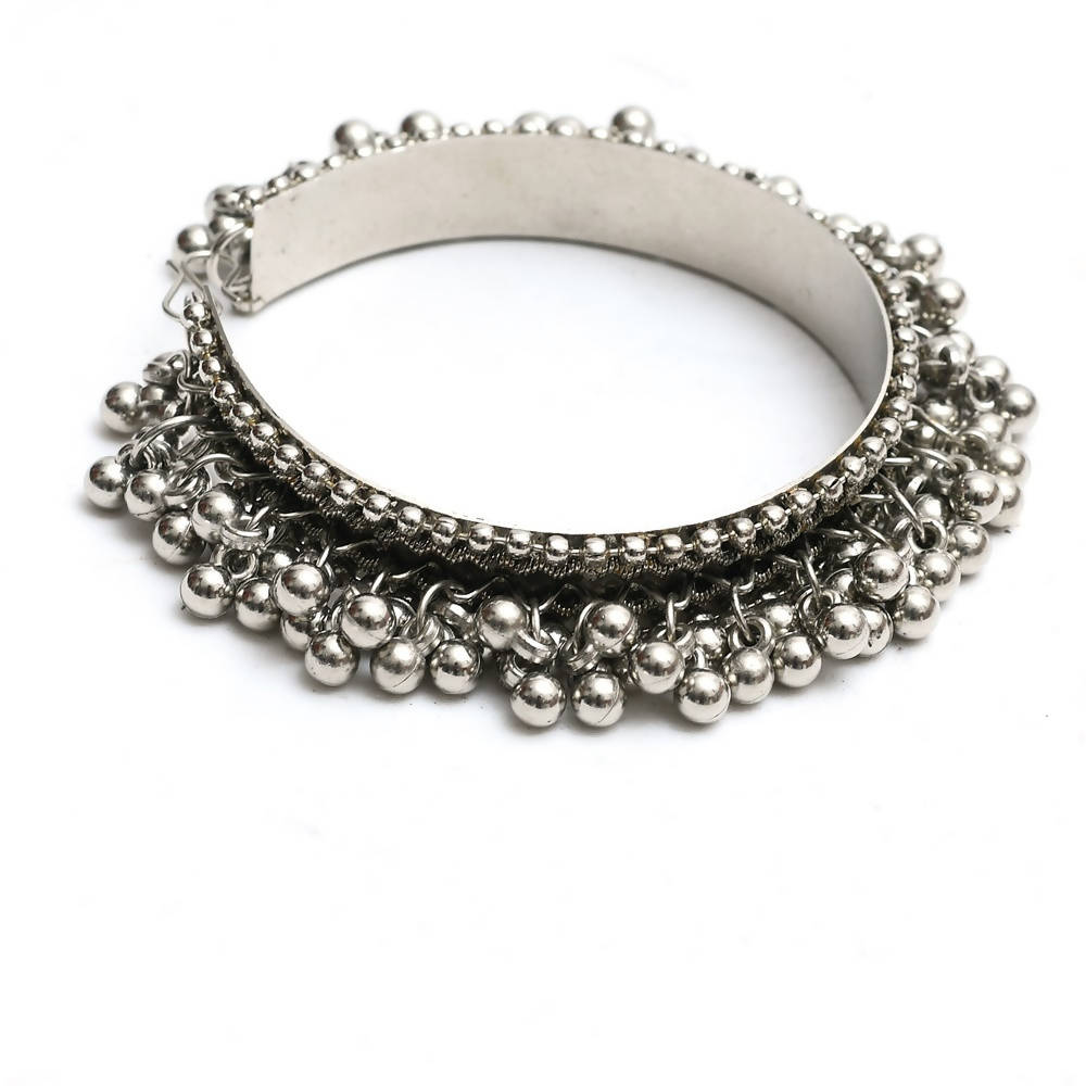 Mominos Fashion Kamal Johar Oxidised Silver-Plated Ghungroo Handcraft Bracelet
