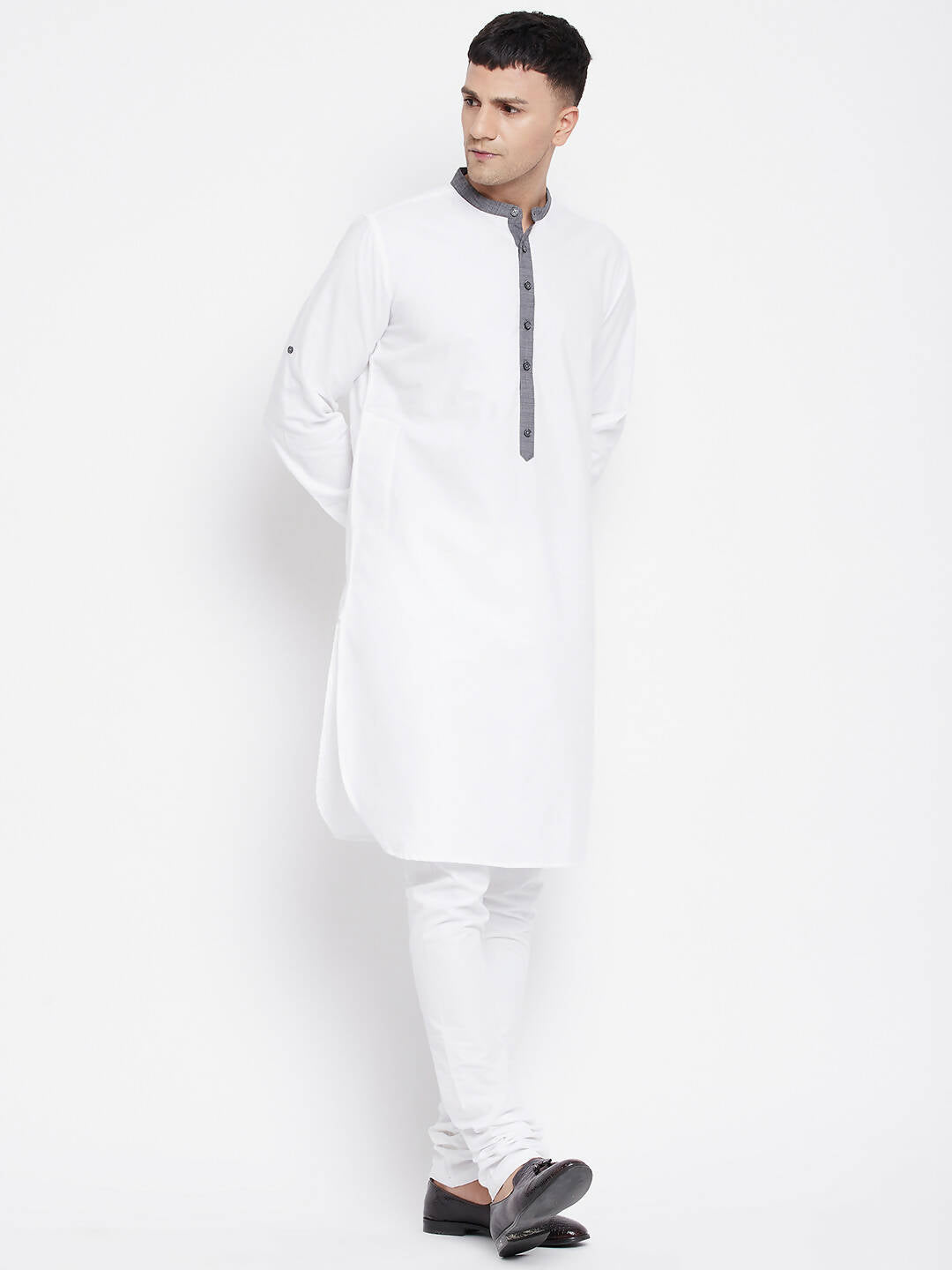 Even Apparels White Pure Cotton Men's Kurta With Contrast Collar And Placket - Distacart