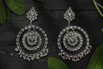Thumbnail for Mominos Fashion Johar Kamal Women's White Kundan Circles Earrings - Distacart