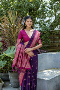 Thumbnail for Vishnu Weaves Women's Wine Banarasi Silk Zari Woven Saree with Blouse - Distacart