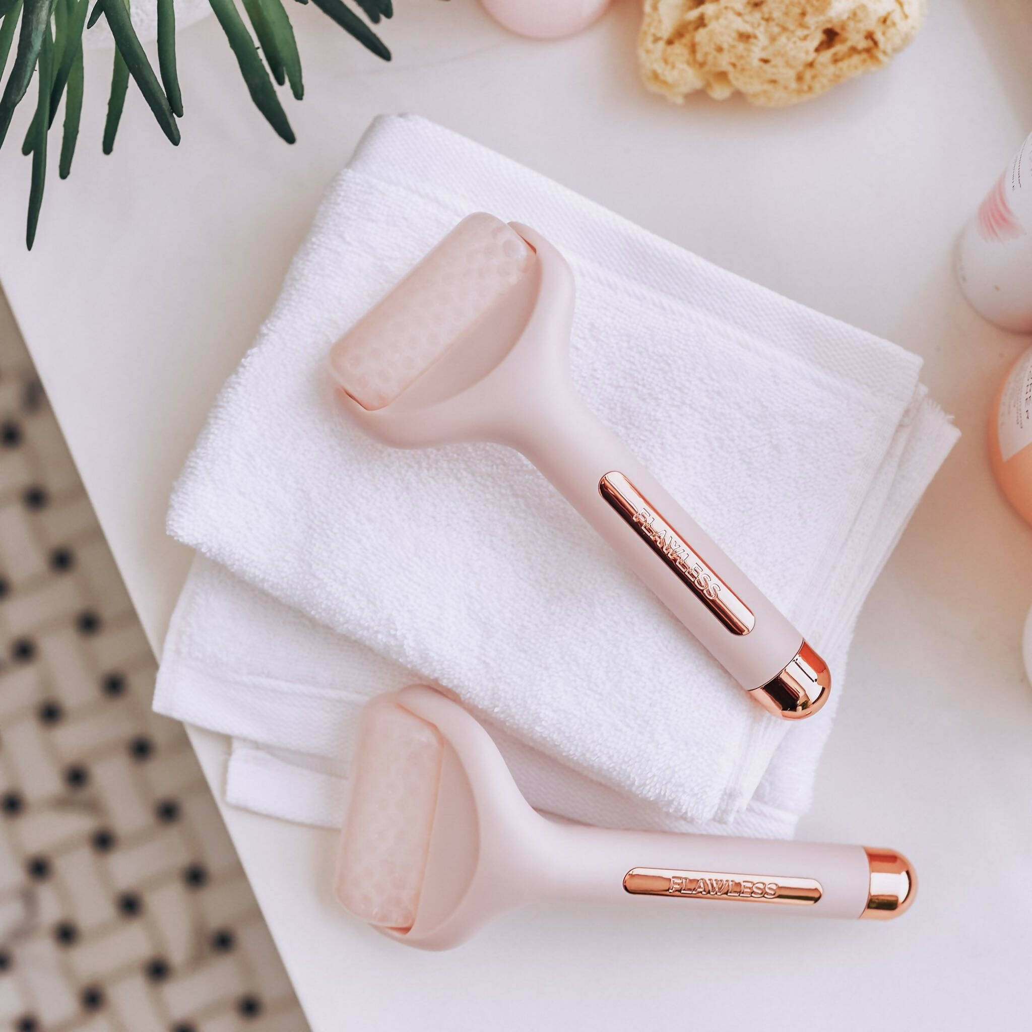 Favon Ice Roller Face Massager Tool with Cool Gel Beads for Cold Massage - Distacart