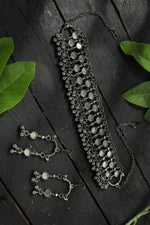 Thumbnail for Mominos Fashion Johar Kamal Black-Plated Brass Finish Choker For Women - Distacart