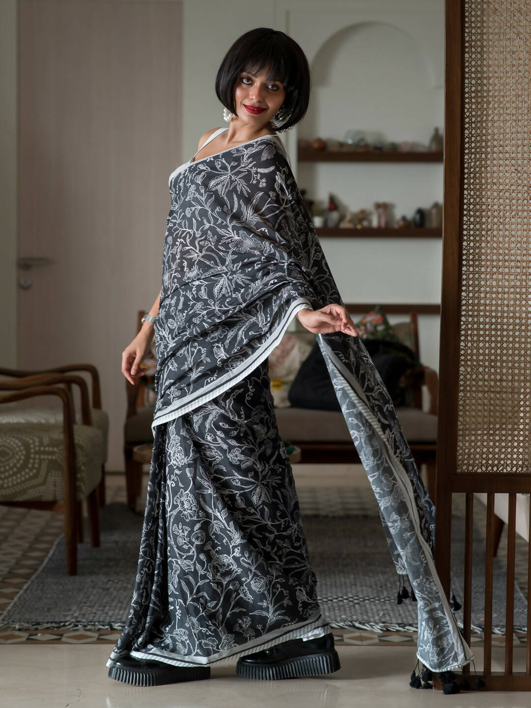 Suta Black Floral Pure Cotton Saree - Distacart