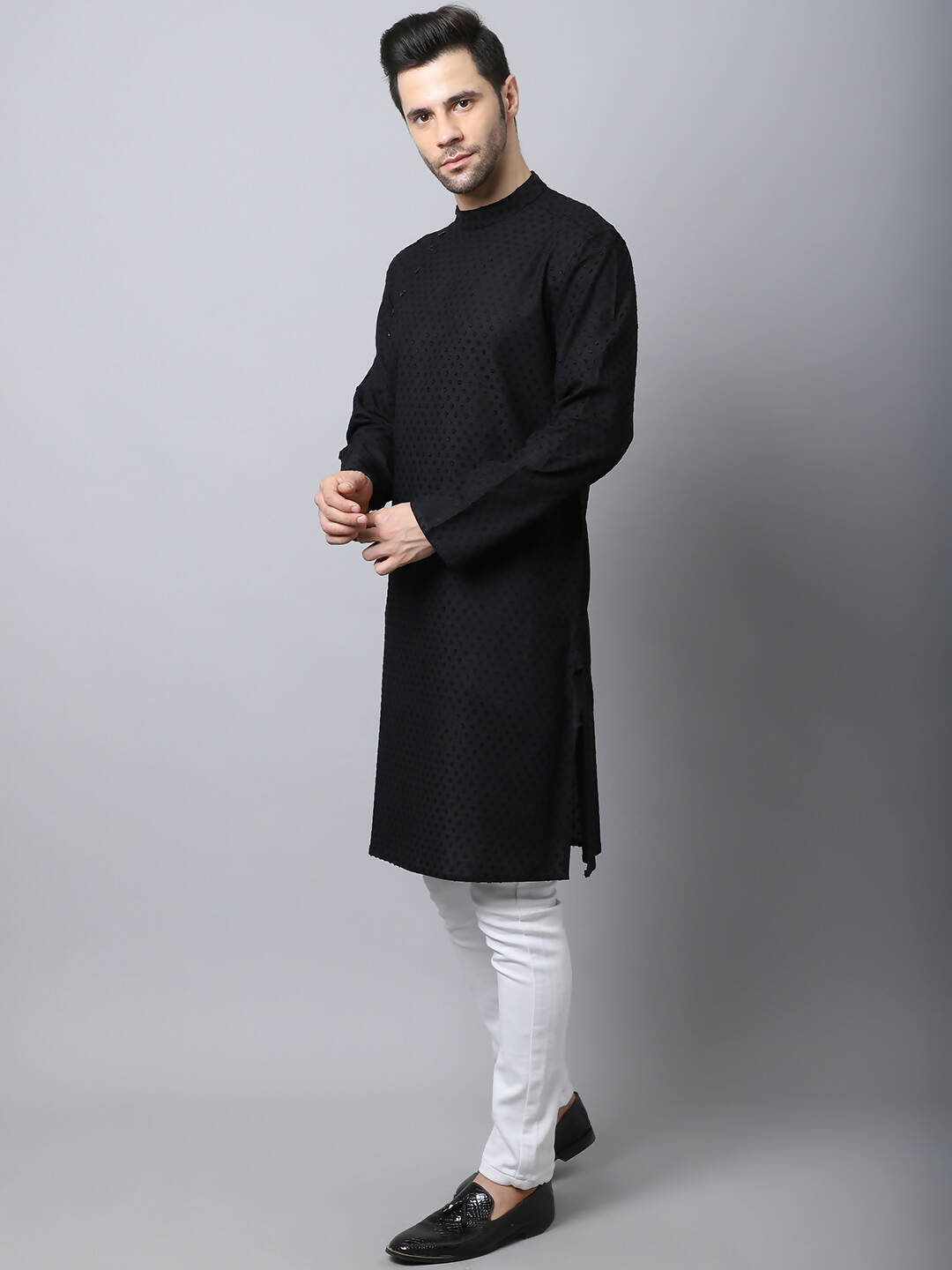Even Apparels Black Pure Cotton Men's Kurta With Side Placket - Distacart