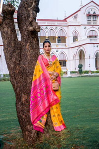 Thumbnail for Vishnu Weaves Women's Yellow Patola Banarasi Silk Meenakari Zari Woven Saree with Blouse - Distacart