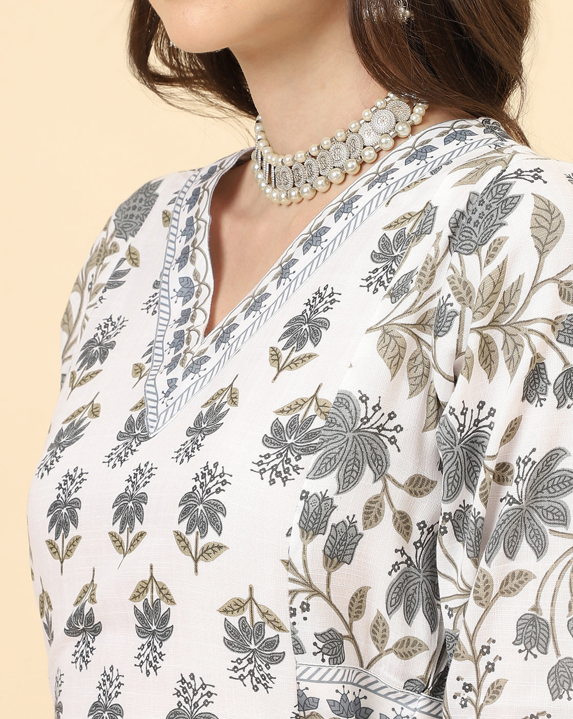 Varanga Women White Viscose Rayon Printed Regular Kurta With Trousers & Dupatta - Distacart