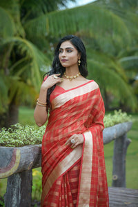 Thumbnail for Vishnu Weaves Women's Red Organza Silk Zari Woven Saree with Blouse - Distacart
