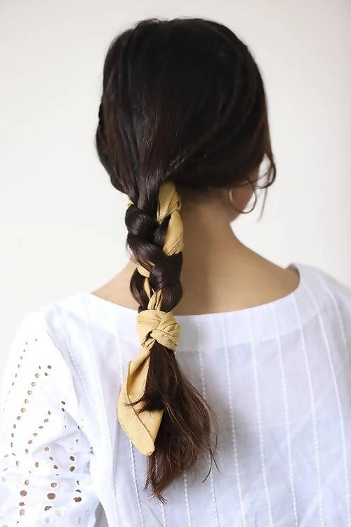 Diva Globe Beige Bhandana - Distacart