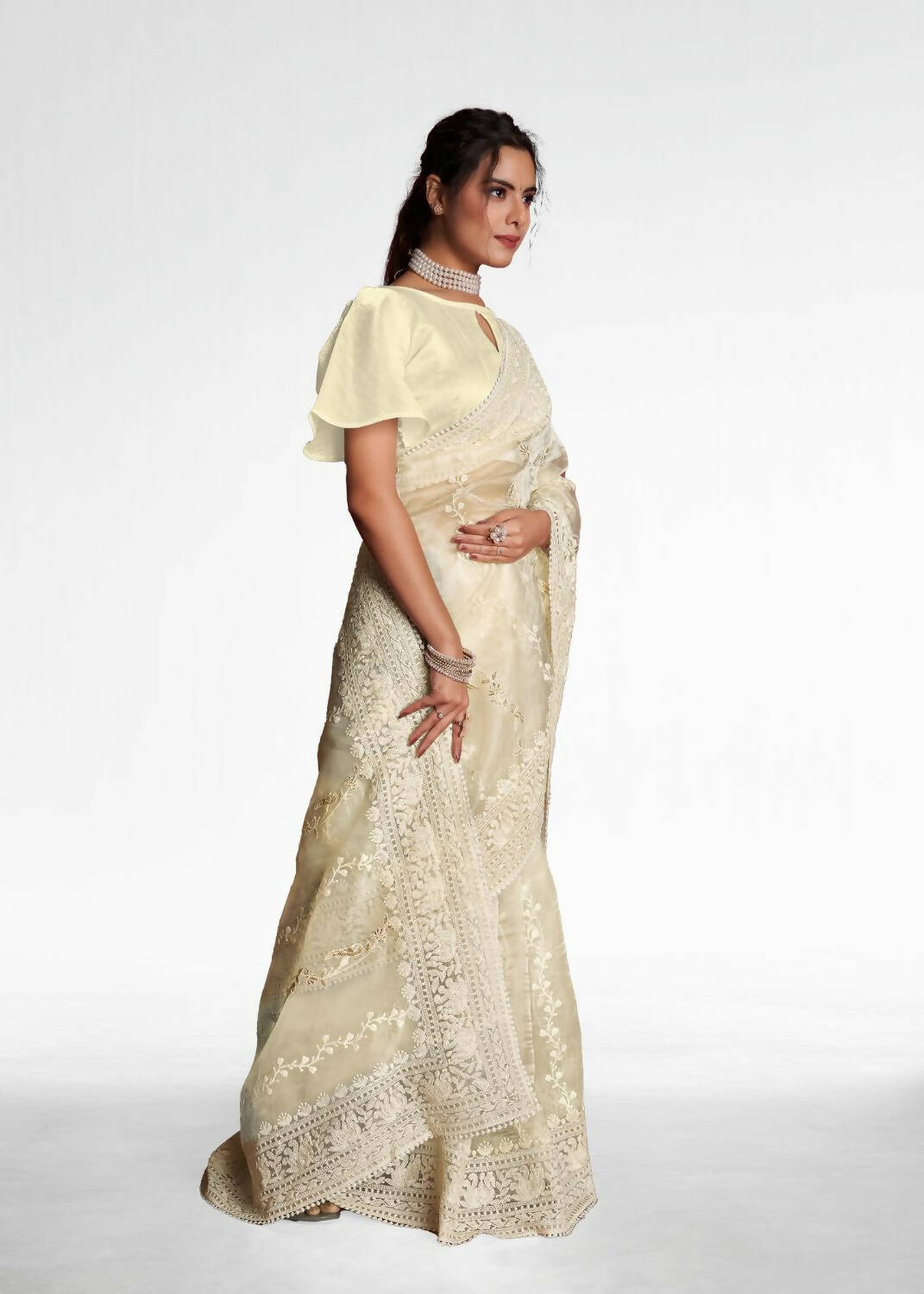 Vamsee White Organza Saree - Distacart
