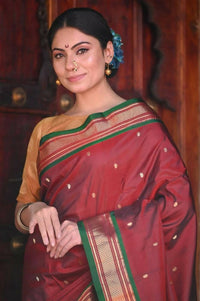 Thumbnail for Very Much Indian Raaga Handloom Pure Silk Solid Maroon Paithani With Green Border And Double Pallu - Distacart