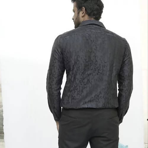 Diva Globe Black Lapel Collar Shirt - Distacart