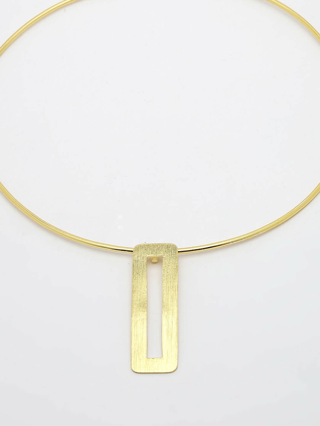 NVR Women Gold-Plated Circular Choker Necklace - Distacart