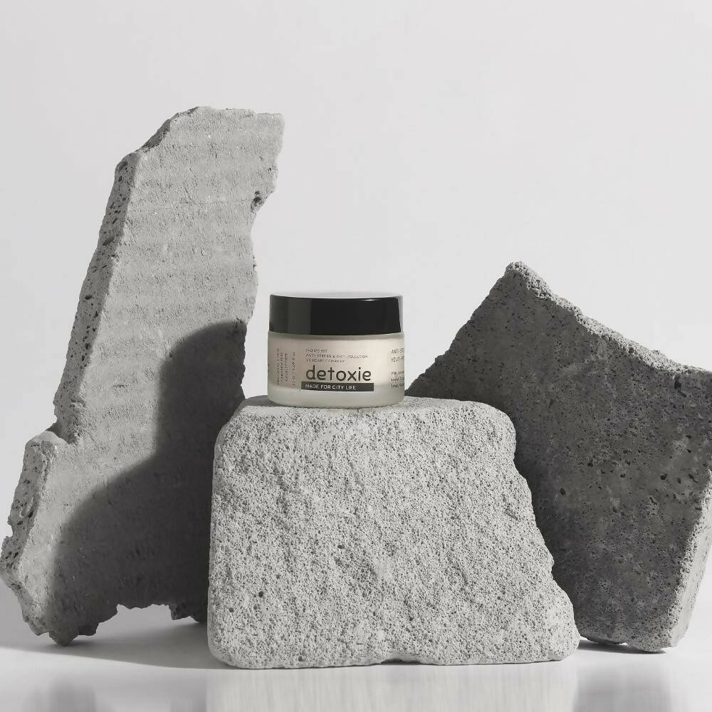 Detoxie Anti-Stress & Hydrating Youth Preserve Face Moisturizer - Distacart
