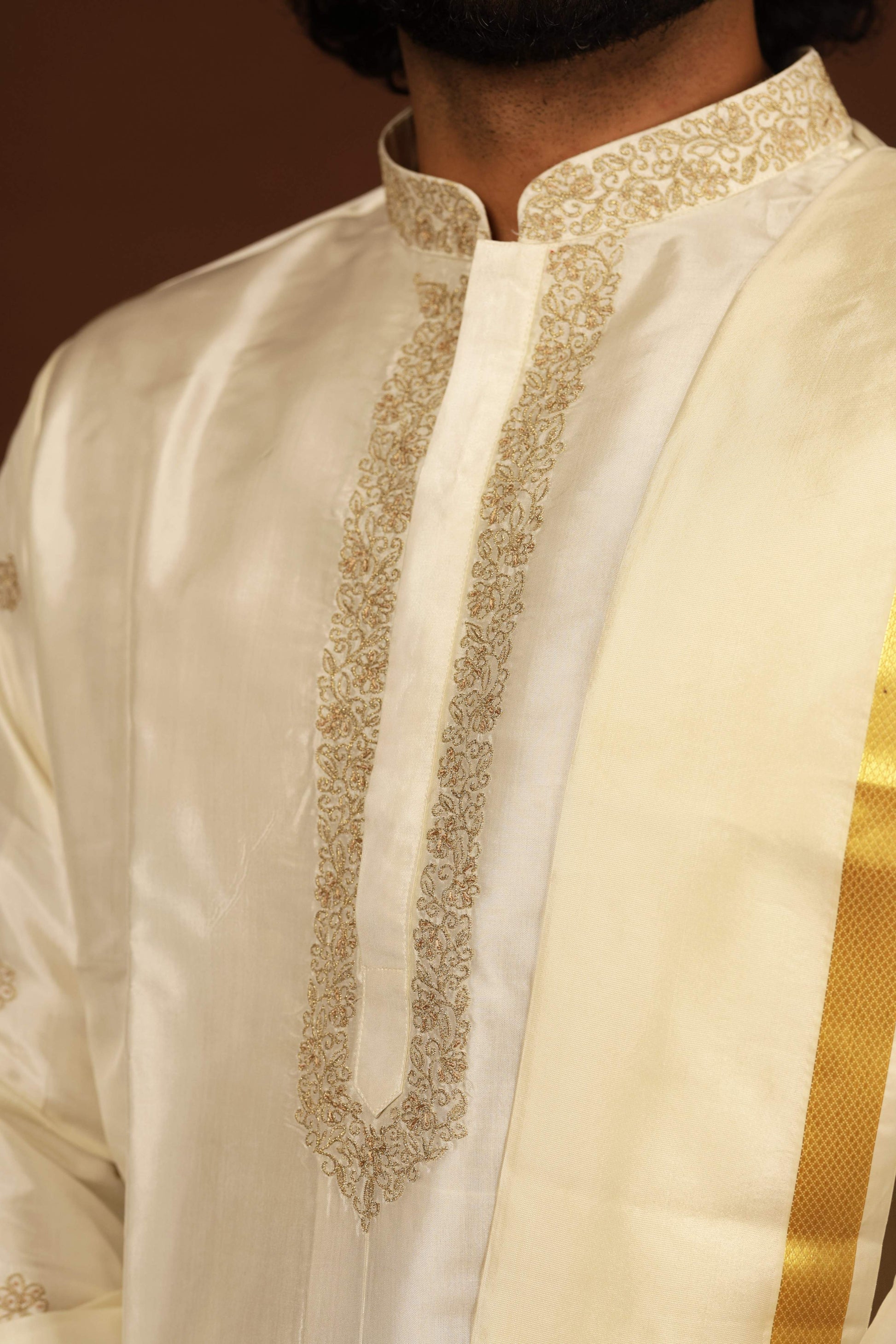 Off White Machine Embroidered Grandeur Pattu Kurta Set by Hilo Design - Distacart
