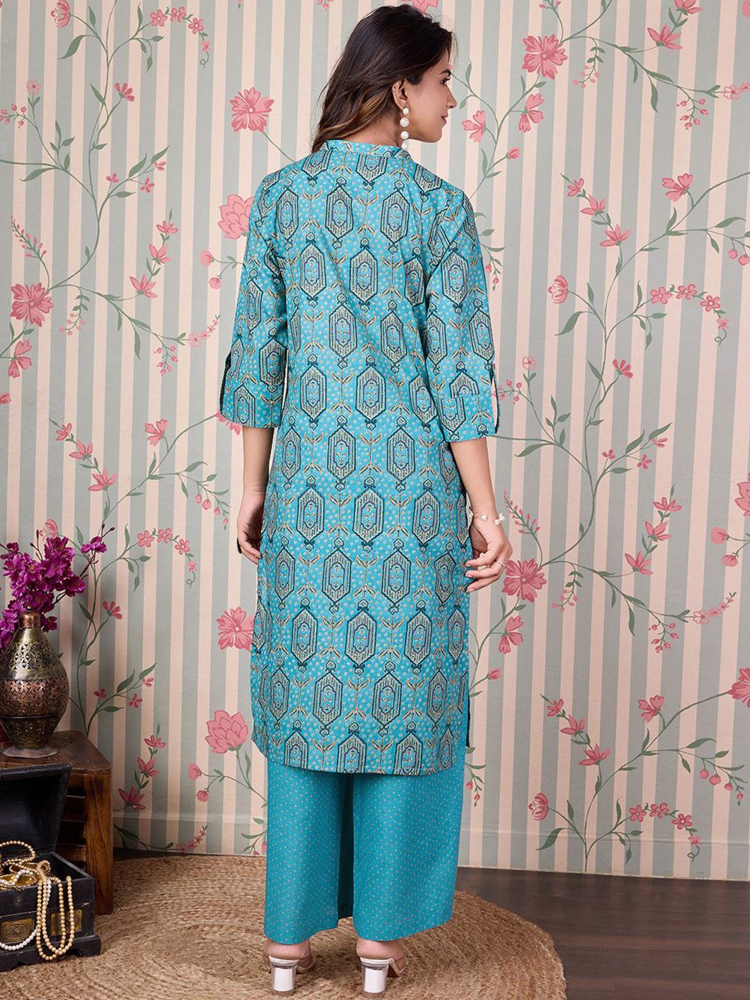 Ode by House of Pataudi Printed Regular Pure Cotton Kurta with Trousers - Distacart