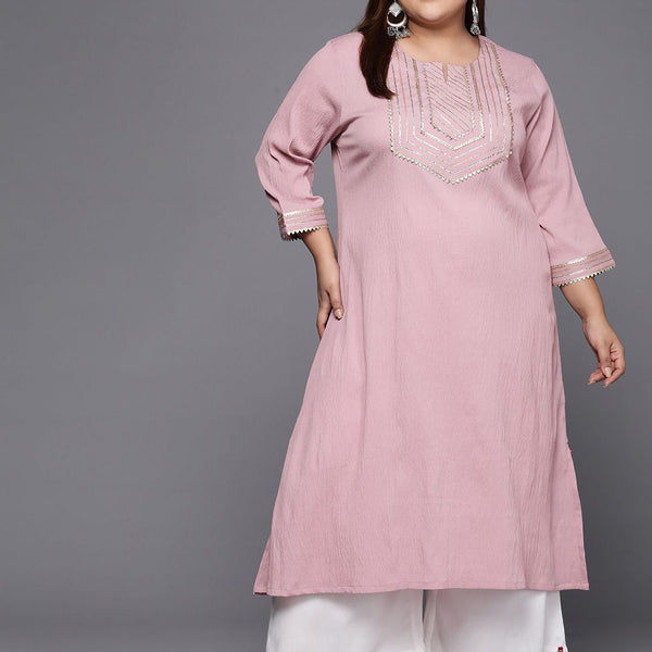 Sztori Embellished Gotta Patti Detail Crepe Kurta - Distacart