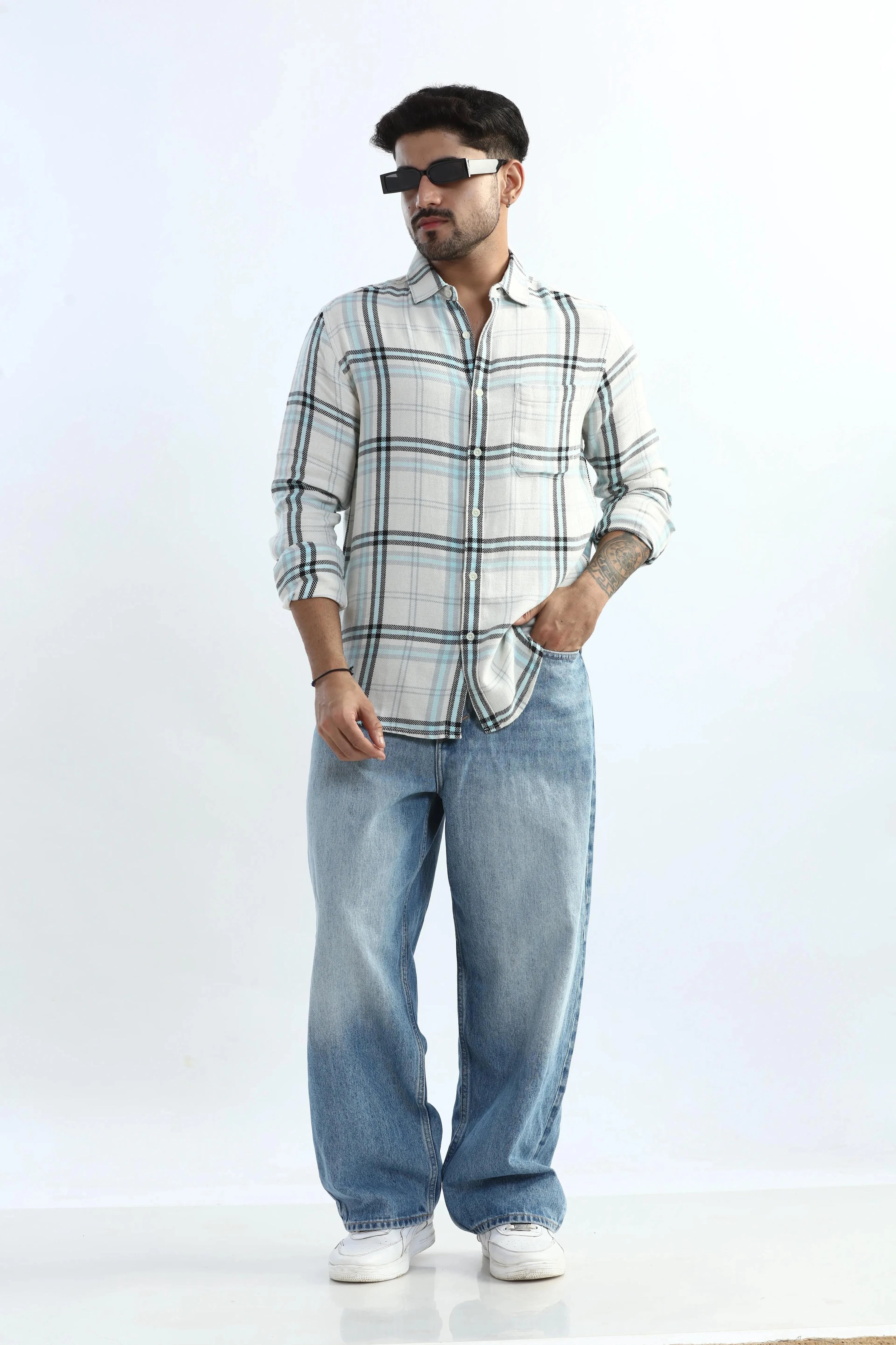 Xkind Blue Checks Regular Fit Shirt