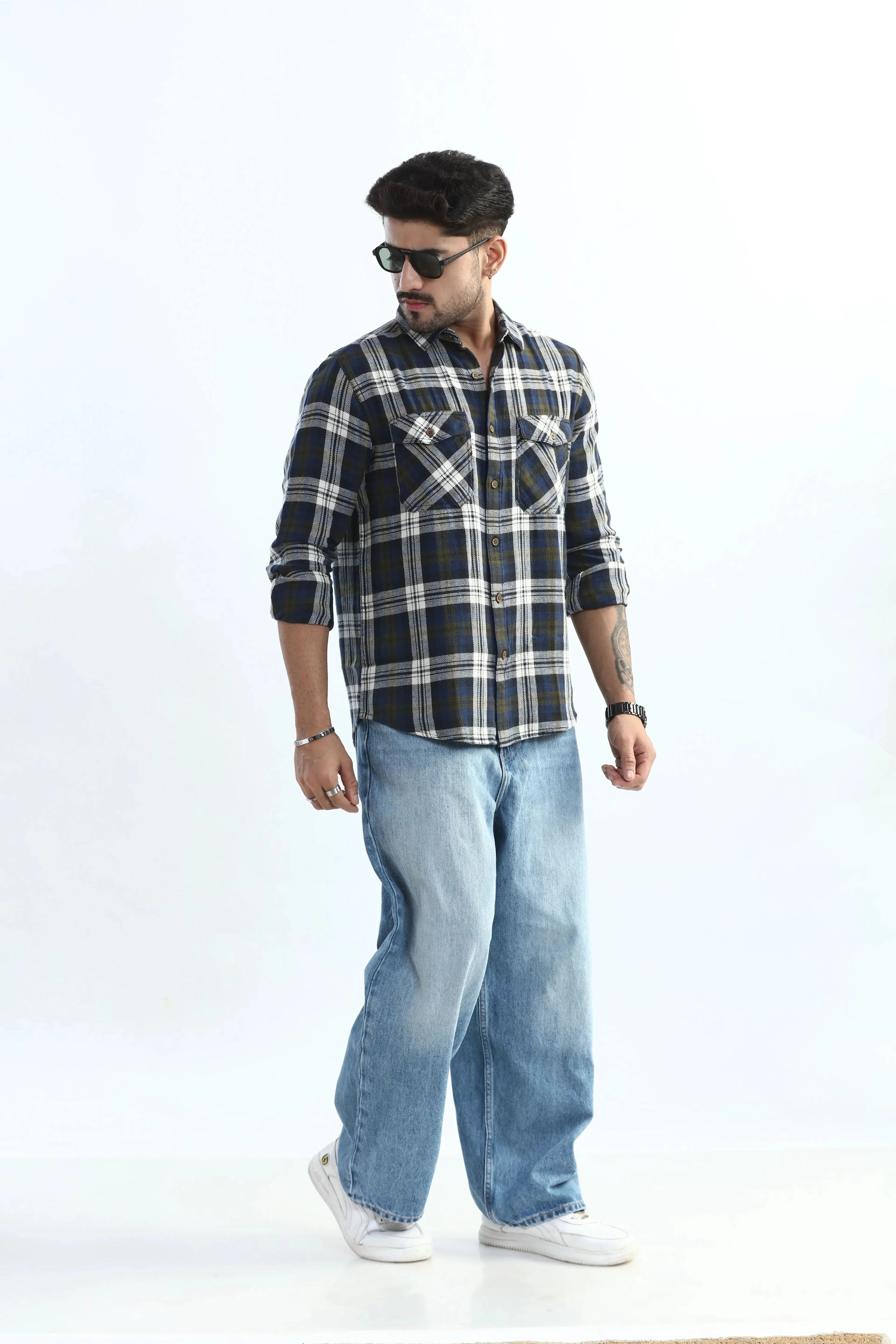 Xkind Men's Navy Blue Textured Checks Regular Fit Shirt
