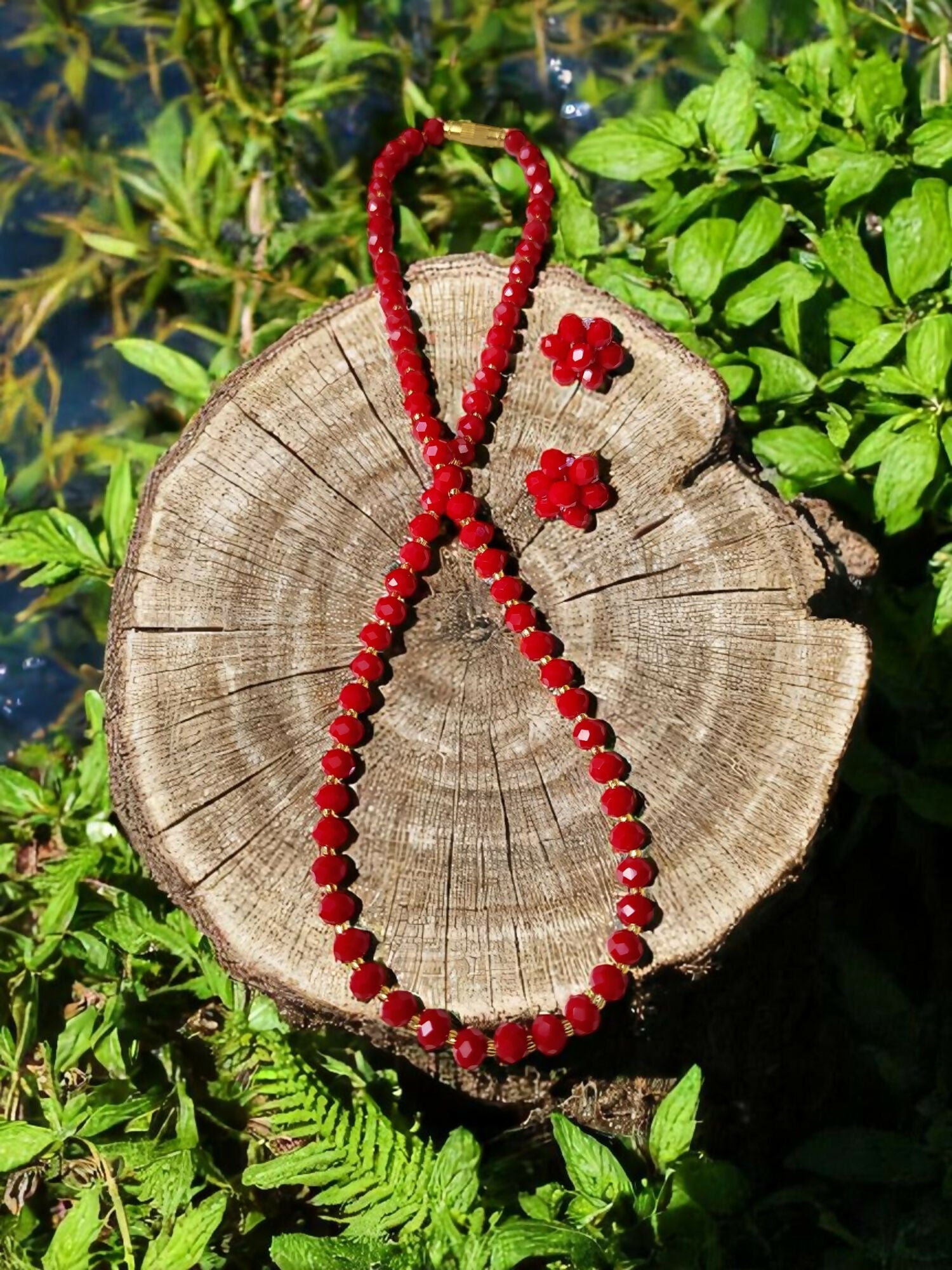 Inhanns Crystal Bloom – Single Line Necklace + Studs - Dark Red - Distacart