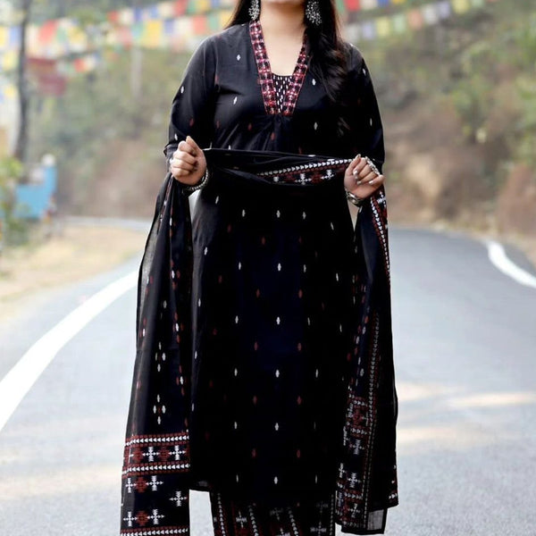 Kalini Embroidered Regular Thread Work Kurta with Trousers & Dupatta - Distacart