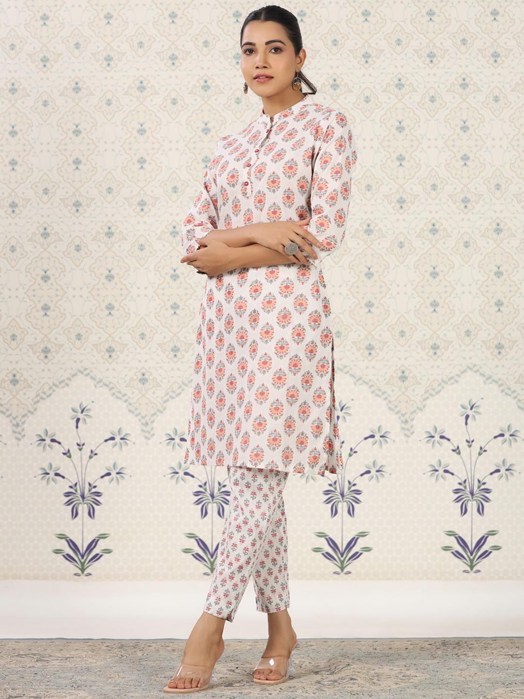 Ode by House of Pataudi Ethnic Motifs Printed Band Collar Pure Cotton Kurta with Trousers - Distacart
