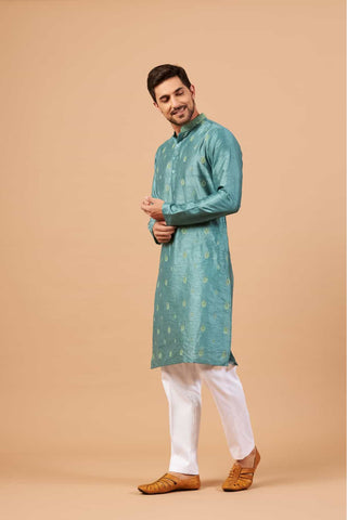Greafy Two Motif Embroidered Green Kurta by Hilo Design - Distacart