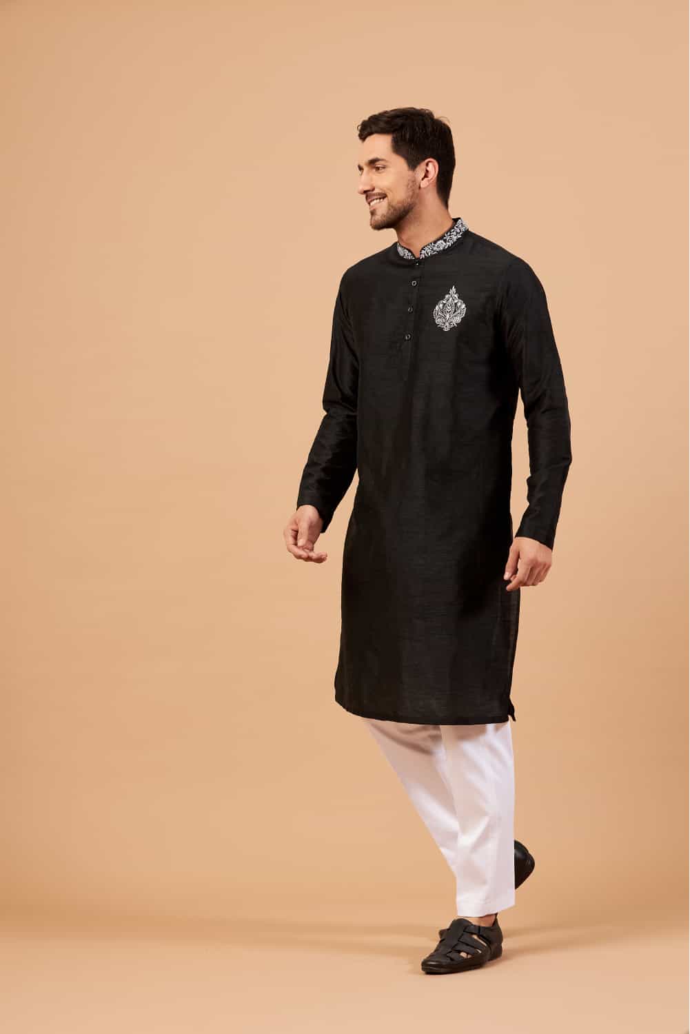 Amyr Traditional Embroidered Kurta by Hilo Design - Distacart