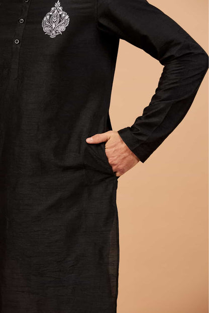 Amyr Traditional Embroidered Kurta by Hilo Design - Distacart