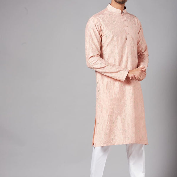 Tiyaan Embroidered Peach Kurta by Hilo Design - Distacart