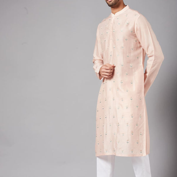 Moori Peach Embroidered Kurta by Hilo Design - Distacart