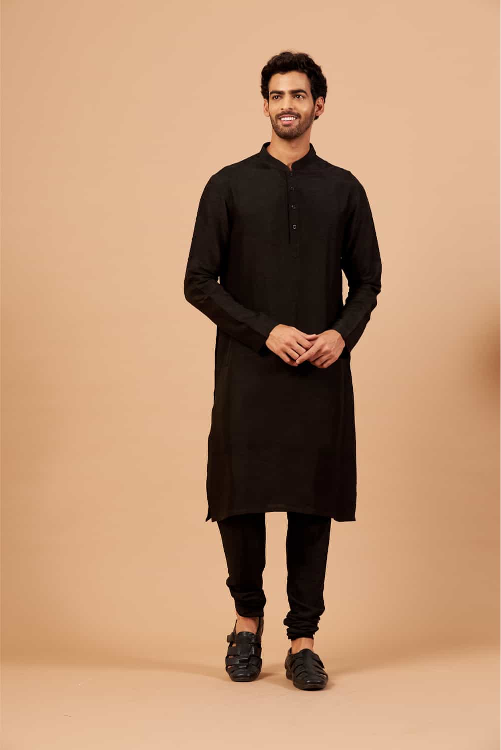 Black Plain Kurta by Hilo Design - Distacart