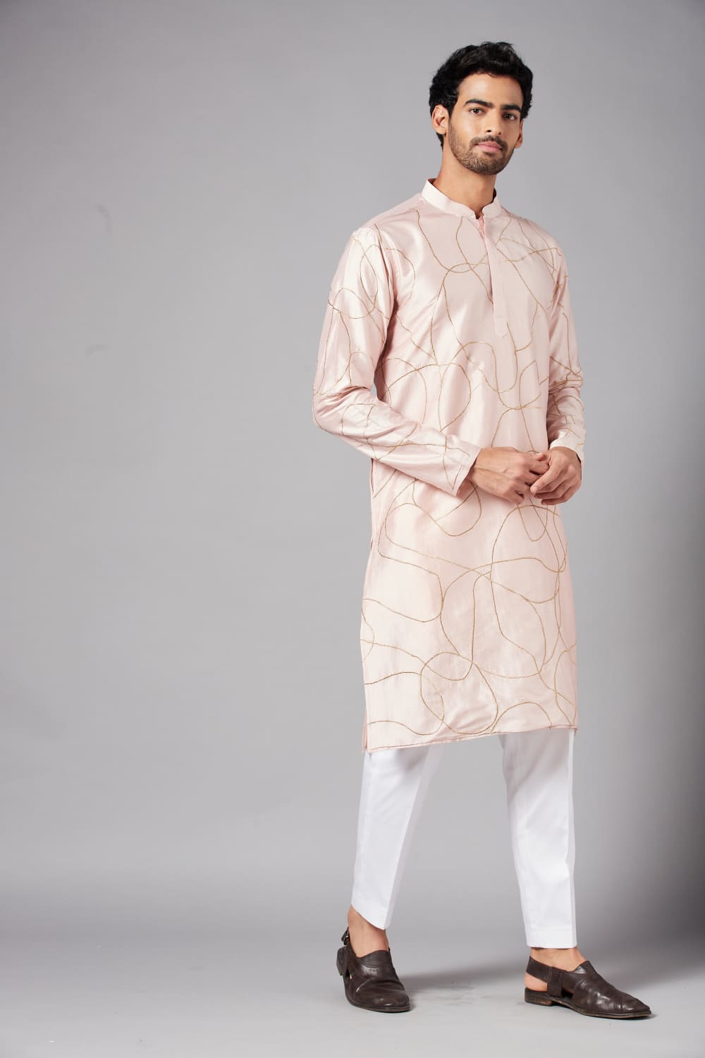 Ilaria Gold Zari Abstract Embroidered Peach Kurta by Hilo Design - Distacart