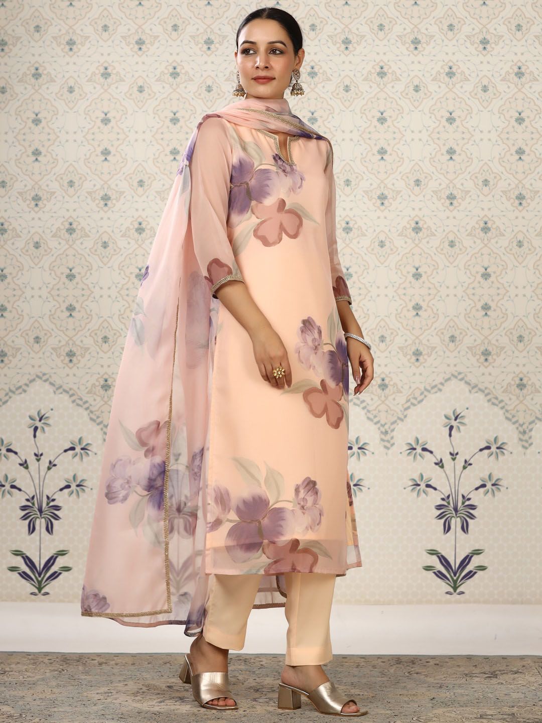 Ode by House of Pataudi Floral Printed Regular Kurta With Trousers & Dupatta - Distacart