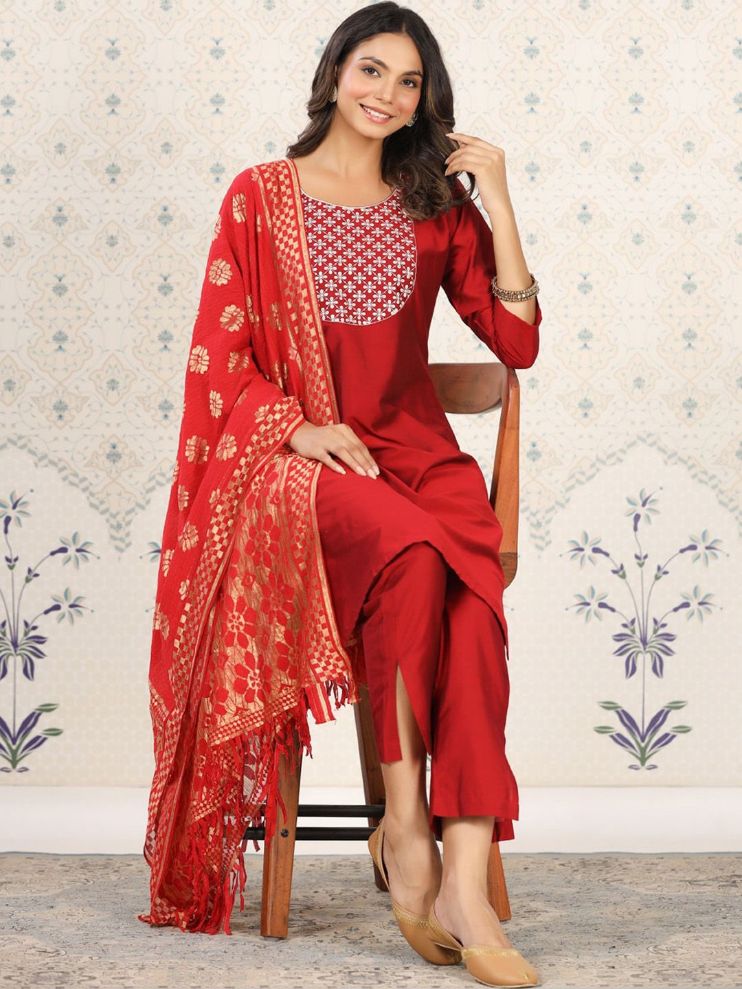 Ode by House of Pataudi Floral Embroidered Sequined Straight Kurta & Trousers With Dupatta - Distacart