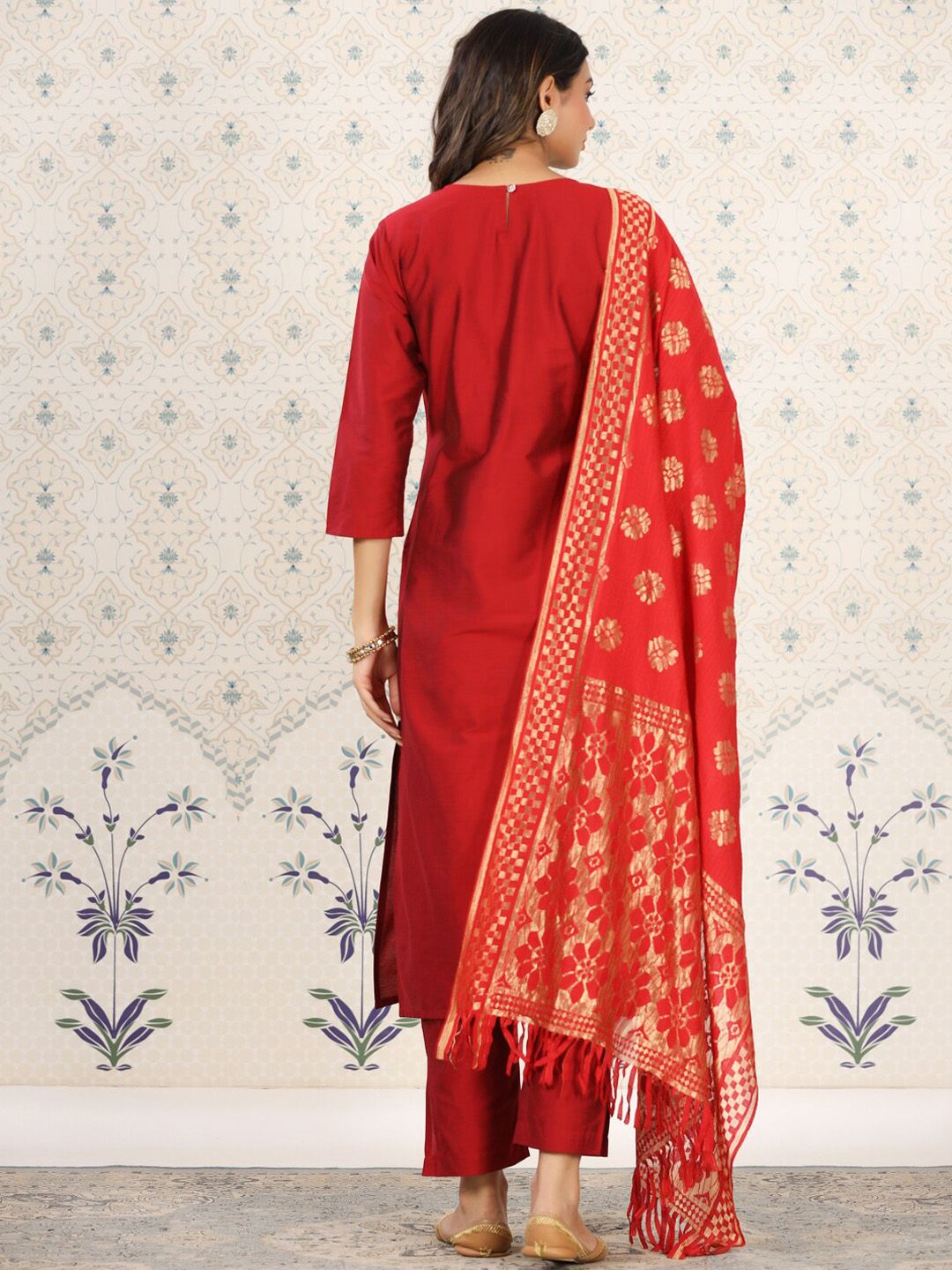 Ode by House of Pataudi Floral Yoke Design Kurta With Trousers & Dupatta - Distacart